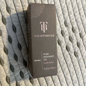 True Botanicals Pure Radiance Oil